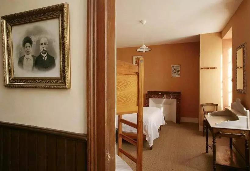 Aamiaismajoitus (B&B) Le Poujastou