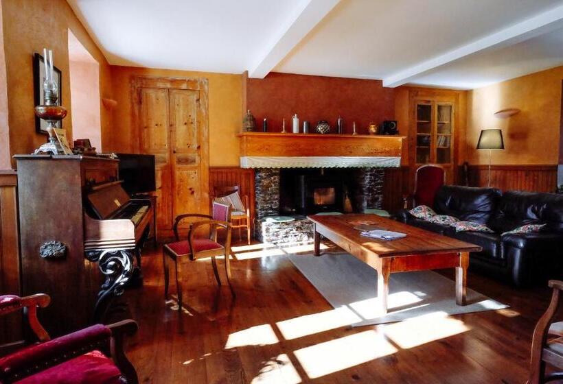 住宿加早餐 Le Poujastou