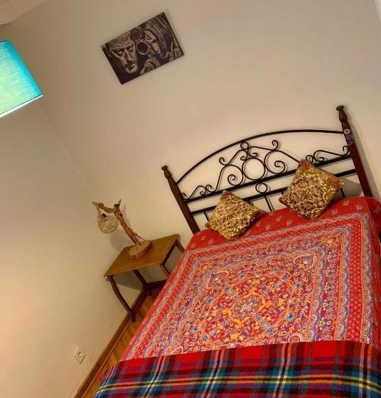 تختخواب و صبحانه Merkezde Elçiliklere Yakın Konforlu özel Oda