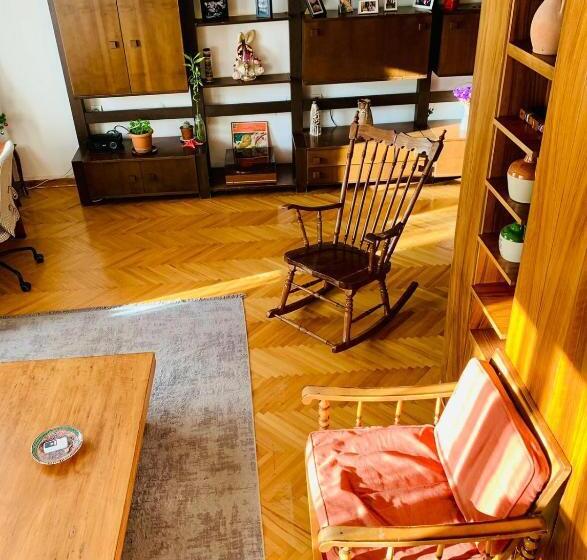 تختخواب و صبحانه Merkezde Elçiliklere Yakın Konforlu özel Oda