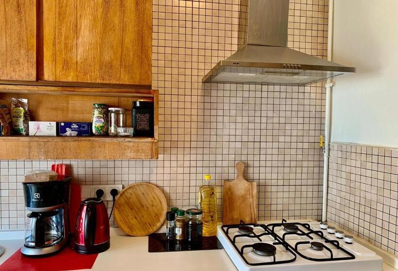 تختخواب و صبحانه Merkezde Elçiliklere Yakın Konforlu özel Oda