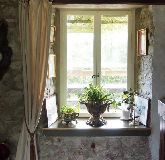 Bed and Breakfast Prieure St Pierre De La Luthumiere