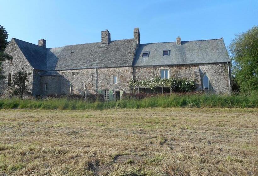 Bed and Breakfast Prieure St Pierre De La Luthumiere