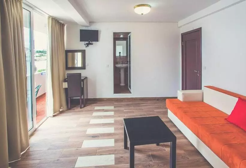 David Apartments And Rooms