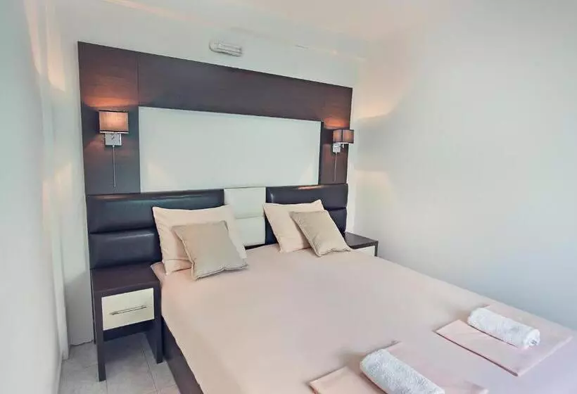 David Apartments And Rooms