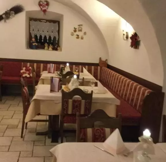 Hotelli Garni Val Udai