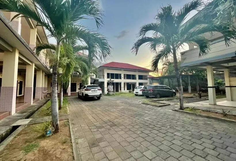 Hotelli Oyo Life 93504 Kost Krisna