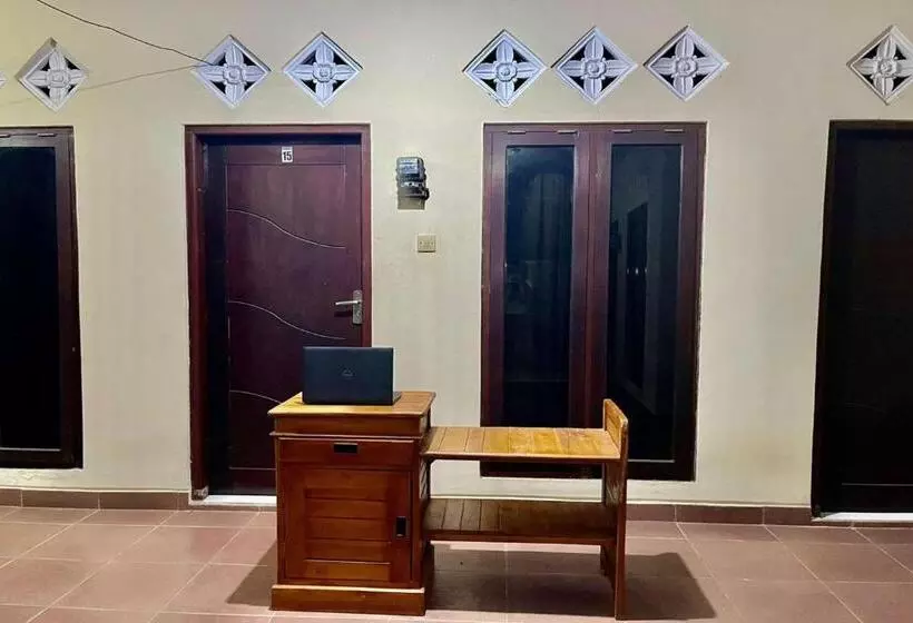 Hotelli Oyo Life 93504 Kost Krisna