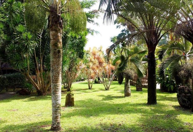 هتل Eco Lodge Village Temanoha