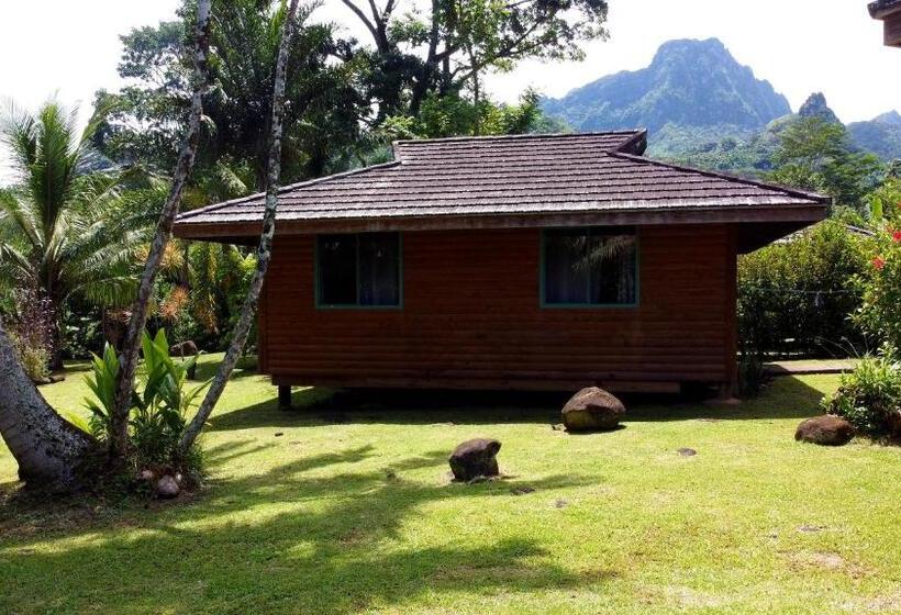 هتل Eco Lodge Village Temanoha