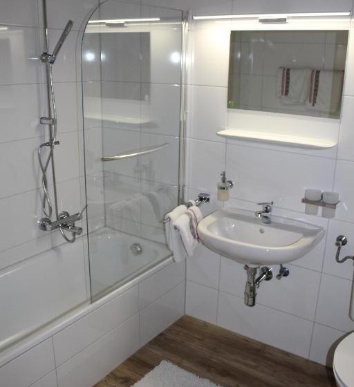 ペンション Adlerhorst