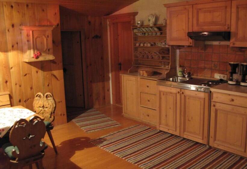 ペンション Adlerhorst