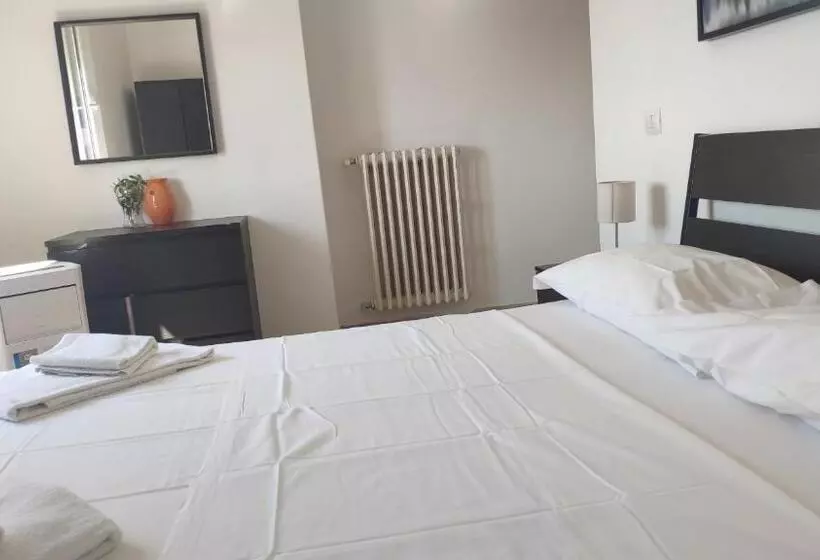 پانسیون Airport Guest House Pisa