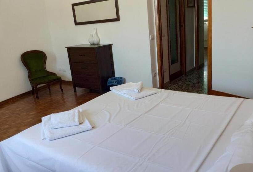 پانسیون Airport Guest House Pisa