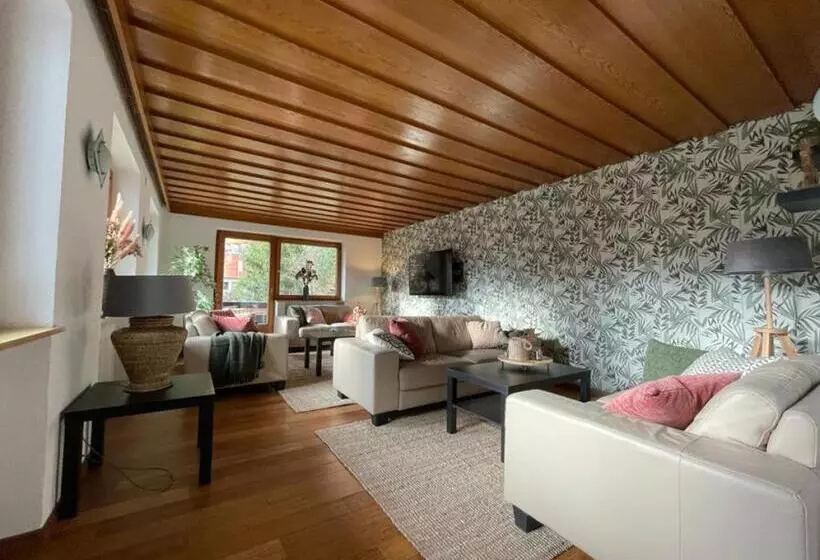 Majatalo Chalet Alber