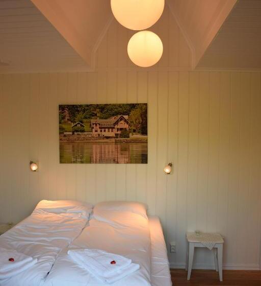 بنسيون Døsen Gård