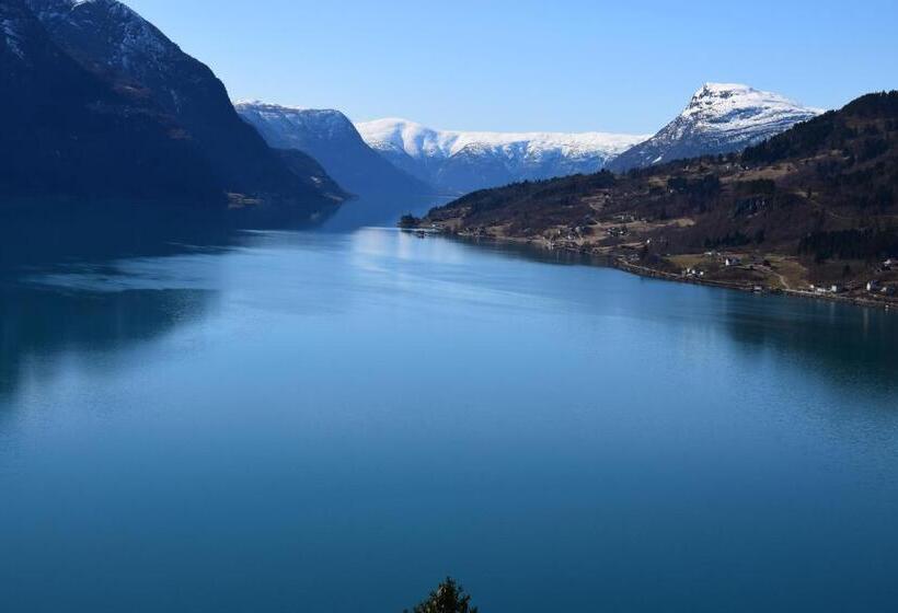 بنسيون Døsen Gård