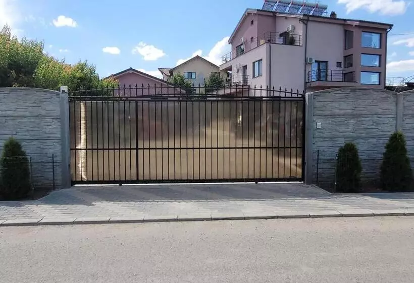 Pensione Kys House