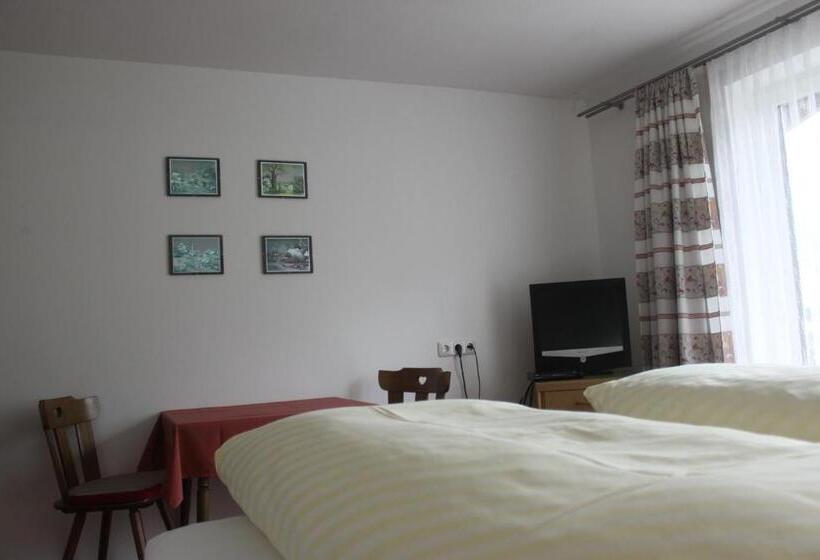 펜션 Schattwalder Hof