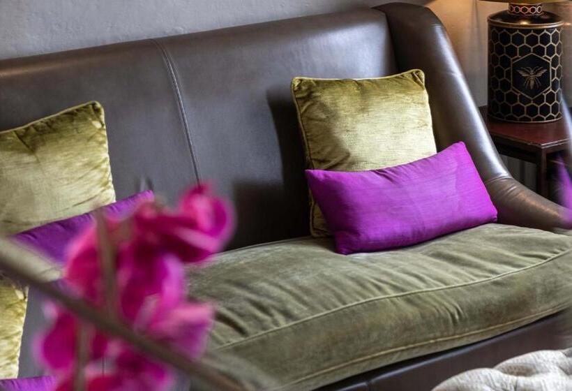 Пансион The Great House Lavenham Hotel & Restaurant