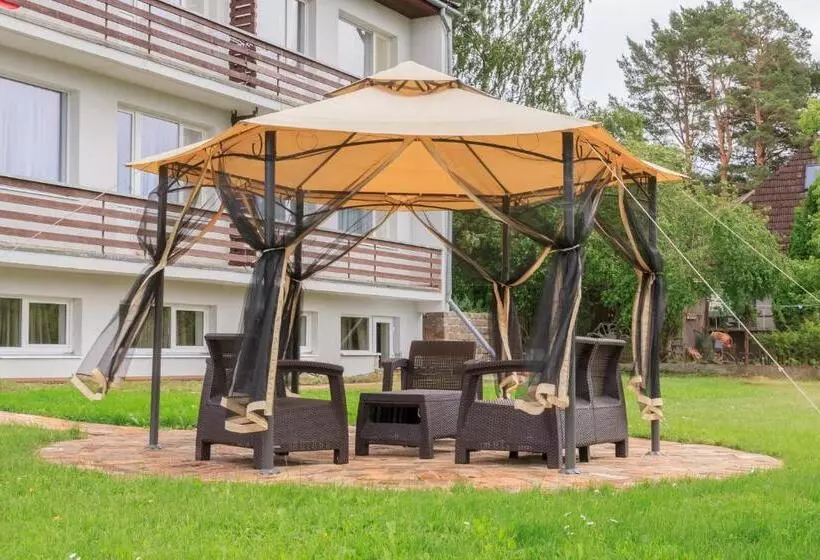 پانسیون Vallery Guest House