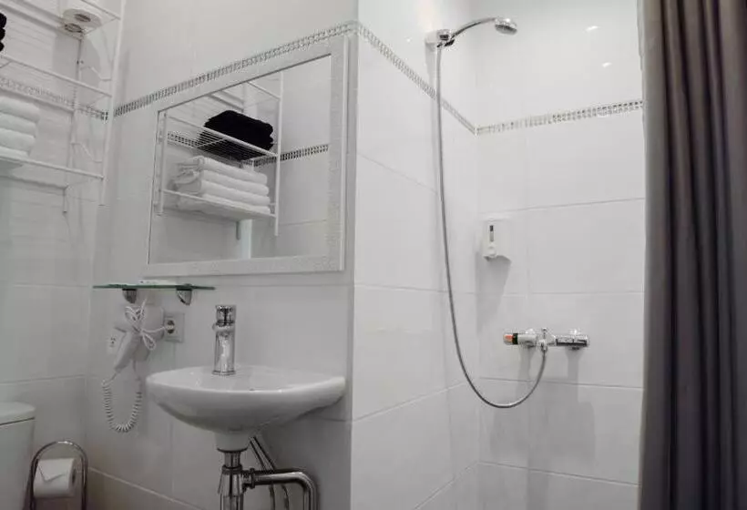 پانسیون Vallery Guest House