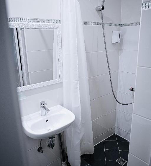 پانسیون Vallery Guest House