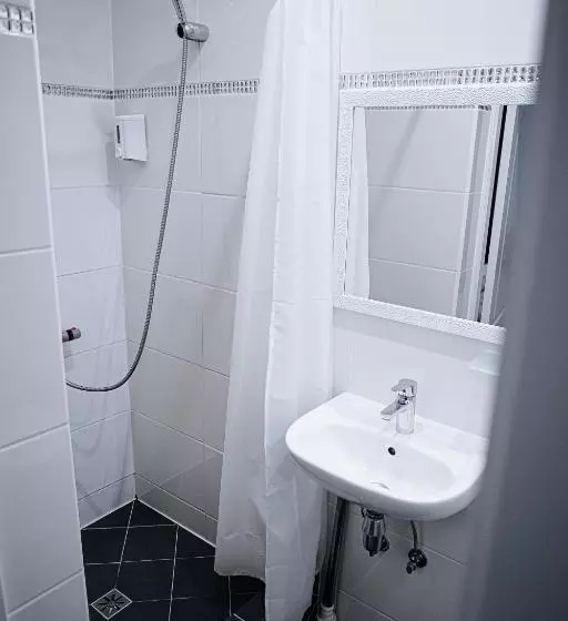 پانسیون Vallery Guest House