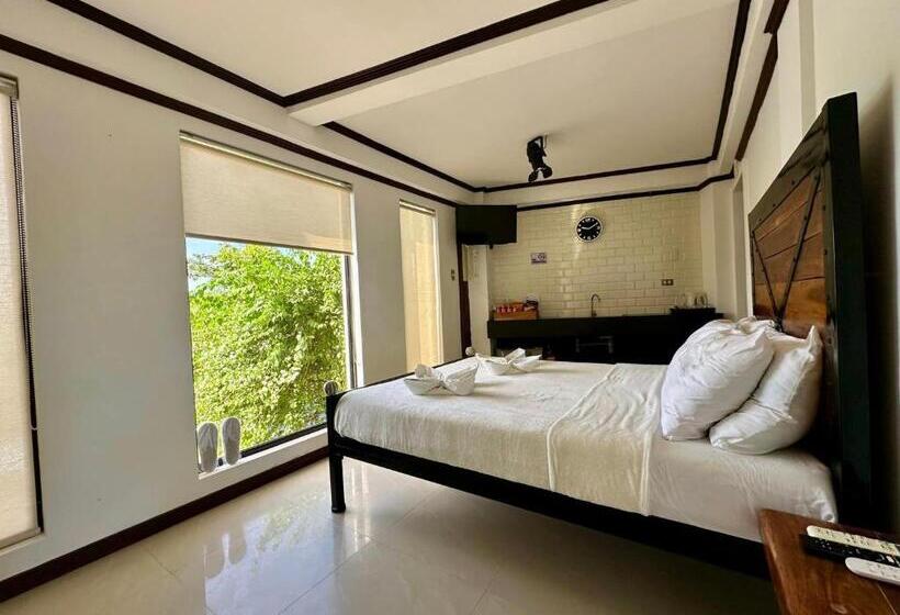 Курорт Castle View Hotel Samal