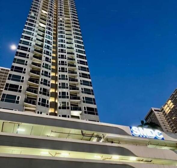 1br Deluxe At Breeze Residences Manila Bay Sunset View Near Moa