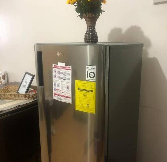 هاستل Amenadiel & Cc   Imus Staycation