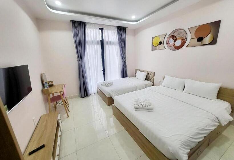 تختخواب و صبحانه Angels Homestay Grand World