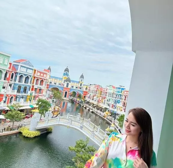 تختخواب و صبحانه Angels Homestay Grand World