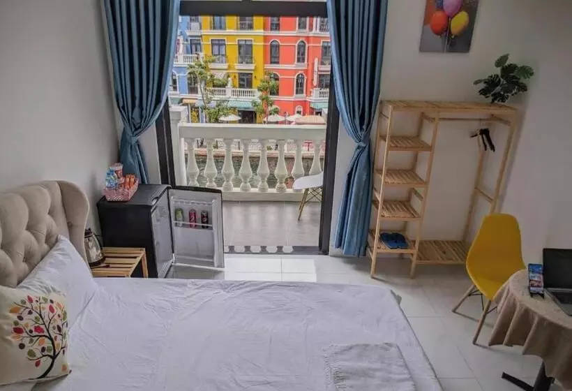 تختخواب و صبحانه Angels Homestay Grand World