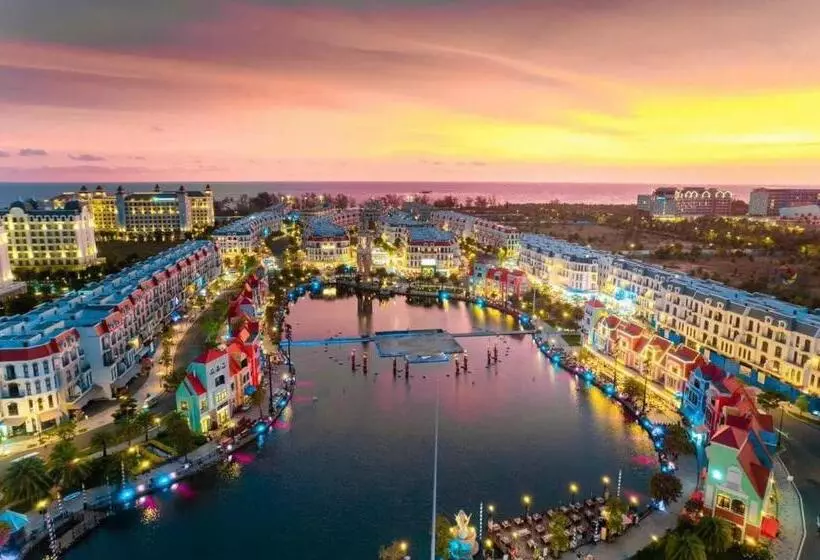 تختخواب و صبحانه Angels Homestay Grand World
