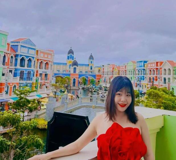 تختخواب و صبحانه Angels Homestay Grand World