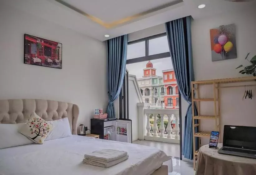 تختخواب و صبحانه Angels Homestay Grand World