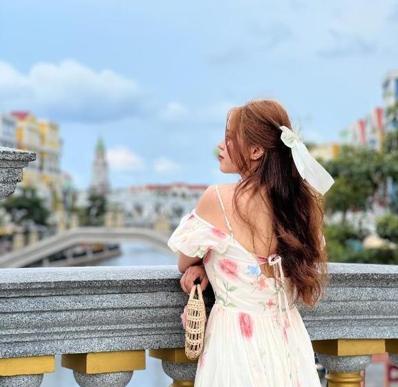 تختخواب و صبحانه Angels Homestay Grand World