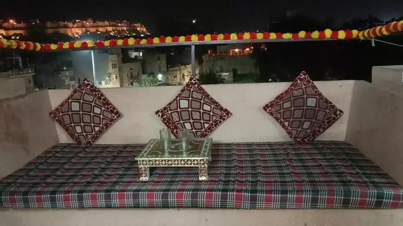 ホテル Bhadu