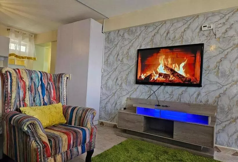 هتل Airport Studio Apartments Jkia