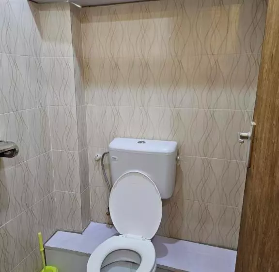 هتل Airport Studio Apartments Jkia