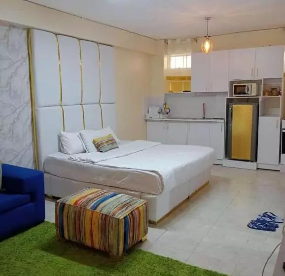 هتل Airport Studio Apartments Jkia