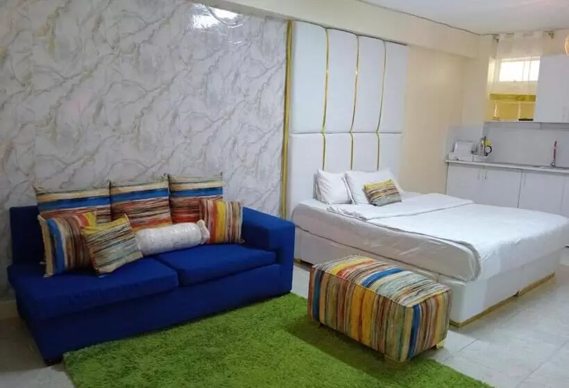 هتل Airport Studio Apartments Jkia