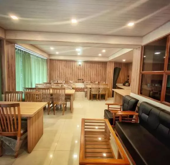 Hotelli Broz Nazom Retreat Gangtok