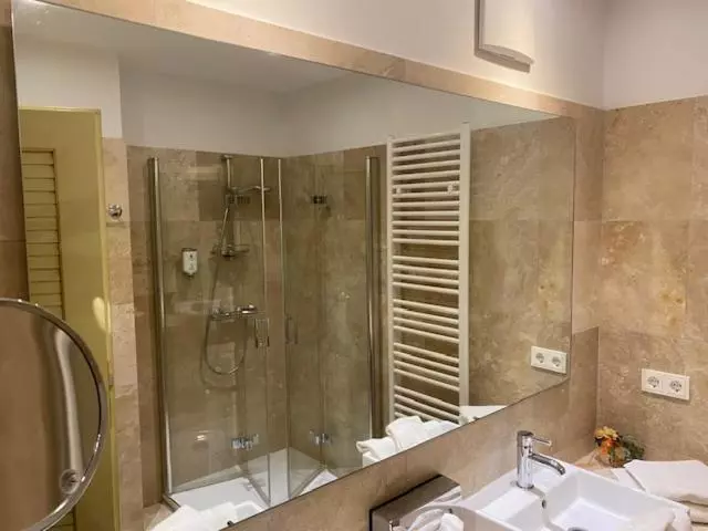 هتل Friese Up Annersiet