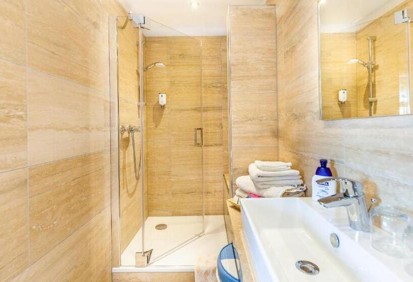 هتل Friese Up Annersiet