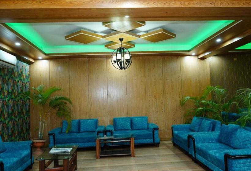 هتل Garden Residents Uttara   Lake View