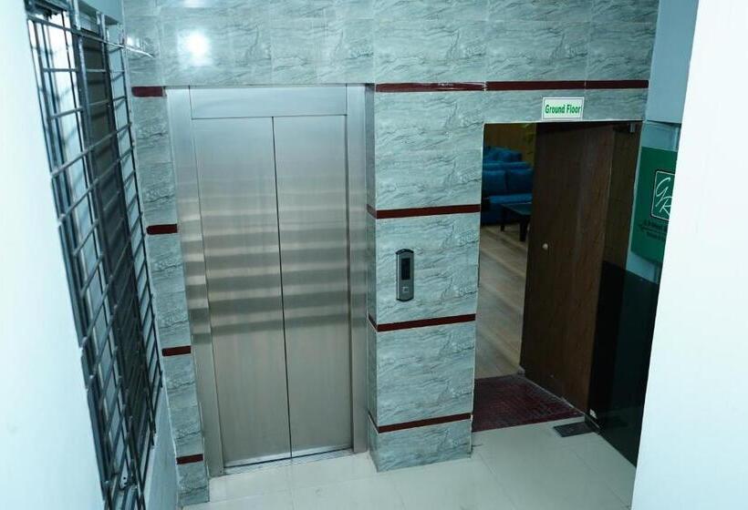 هتل Garden Residents Uttara   Lake View