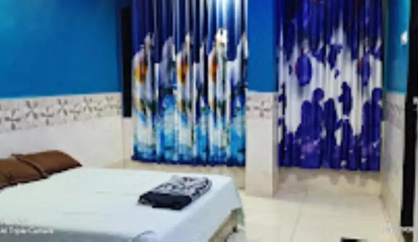 Hotelli Sanman Deluex, Neral