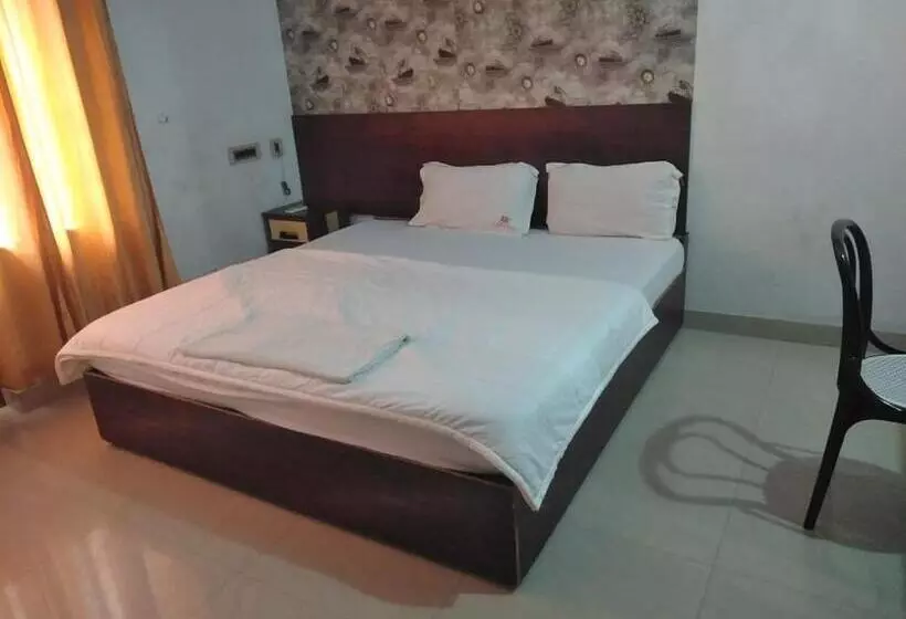 هتل Tms Premier Park Inn